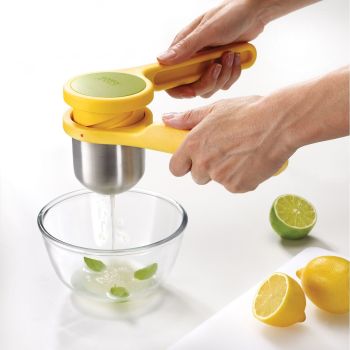 JOSEPH JOSEPH Helix Citrus Press